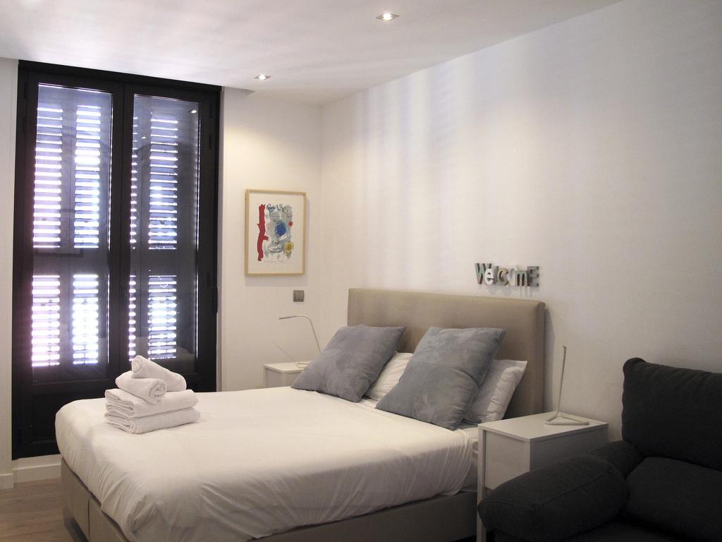 Arenal Suites Preciados มาดริด ภายนอก รูปภาพ